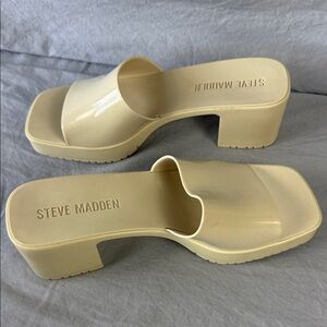 Steve Madden Beige Women's‎ Mules